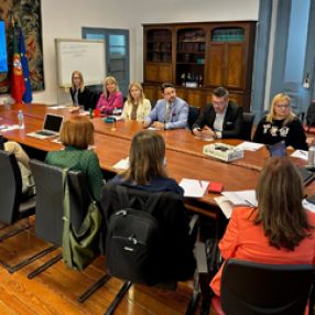 Serbian delegation visits Portugal: learning about best HRM practices in public administration